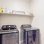 Oro Oasis